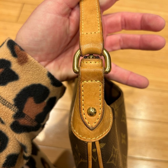 Louis Vuitton Odeon crossbody - Picture 9 of 13